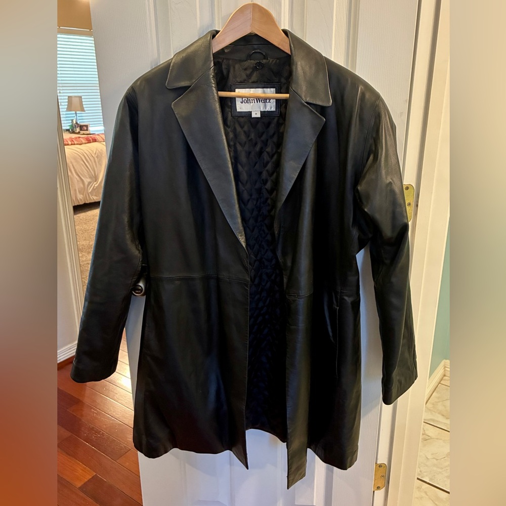 John Weitz Women's Black Leather Jacket - Size M